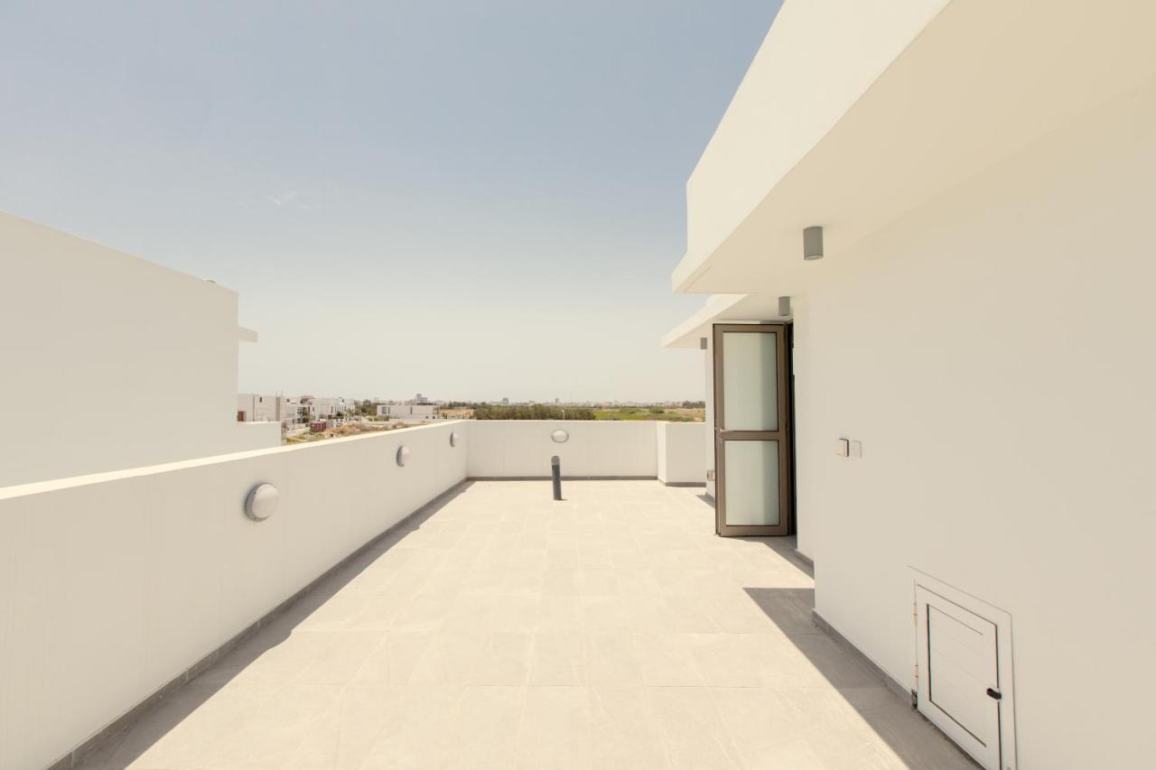 Palm Tree Villas Livadhia Экстерьер фото