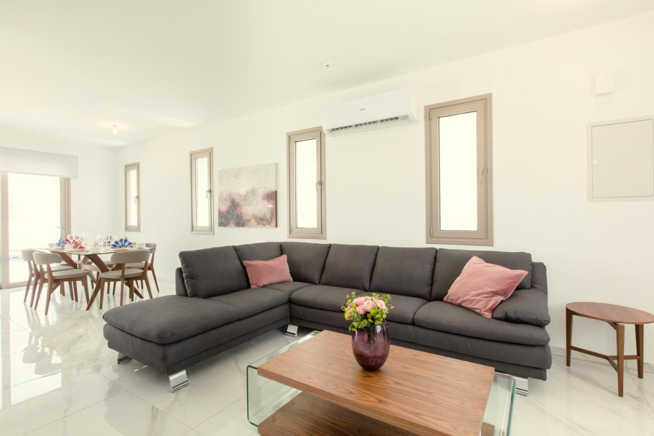 Palm Tree Villas Livadhia Экстерьер фото