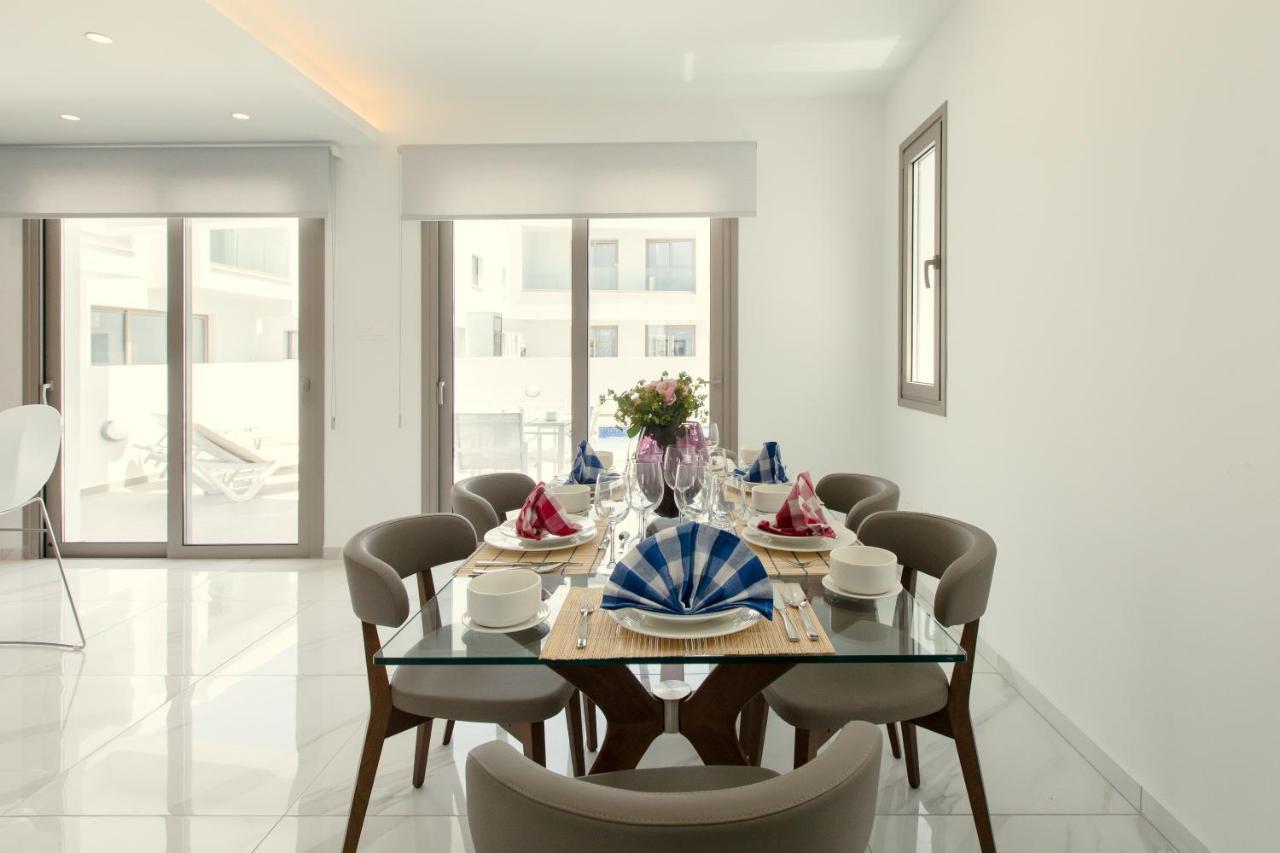 Palm Tree Villas Livadhia Экстерьер фото